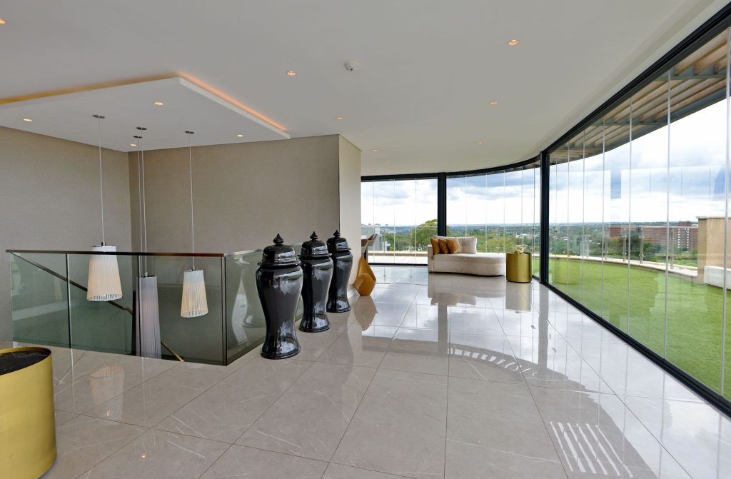 The Iconic Penthouse – Houghton Hotel
