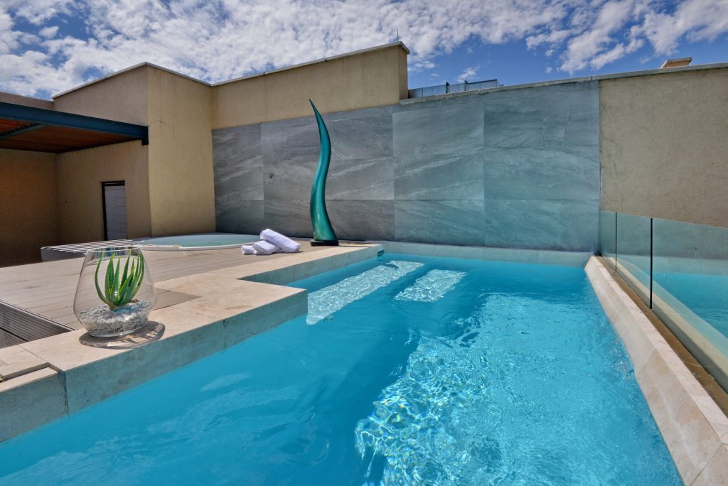 Picture of Luxury Penthouse with Stunning Ocean Views - Apartments for Rent in ...