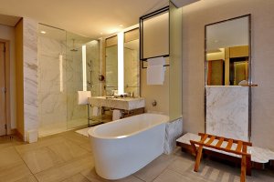 Executive-Room-The-Houghton-Hotel_2