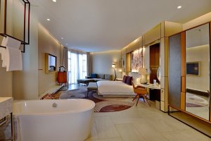 Executive-Room-The-Houghton-Hotel_4