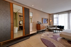 KING Pool Facing 211 (3)